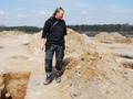 Arkadiusz Wiktor nadzoruje prowadzenie badań