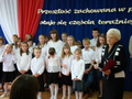 życzenia od wieloletniego pracownika  szkoły oraz wizytatora Kuratorium Oświaty - delegatura w Sieradzu, któremu zawsze bliskie były losy szkoły - Pani Kazimiery Szmil